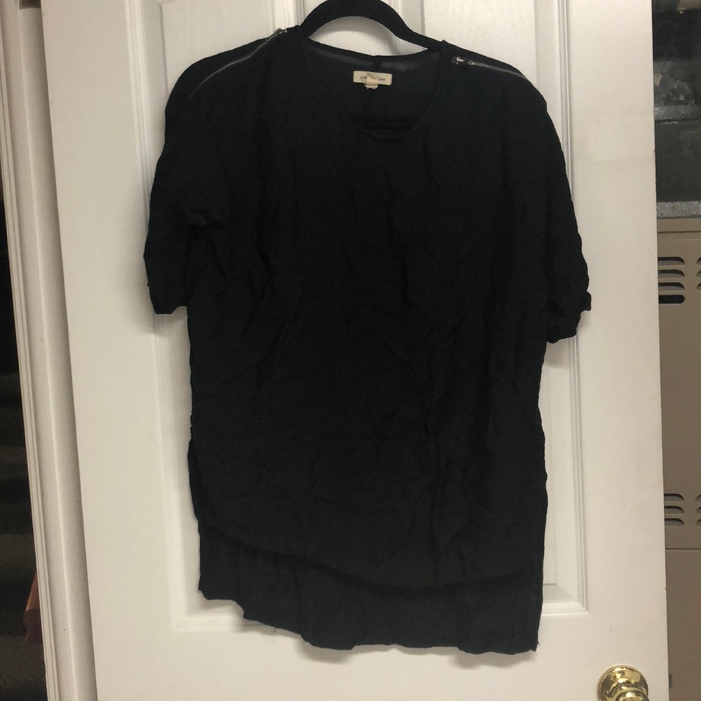 Urban outfitters black quarter sleeve